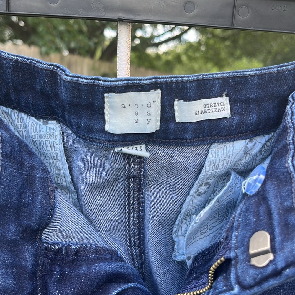 A new Day stretch elastizado wide leg jeans, size 16/33 NWOT - Picture 3 of 5